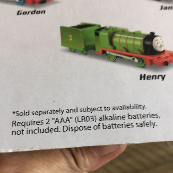 Thomas #1 Track Master Motorized Train 🚂 & a 2022 HappyNewYear collectible 🚗 - Picture 17 of 17